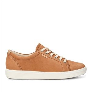 Ecco Soft 7 Sneaker in color Cashmere (Size 36)